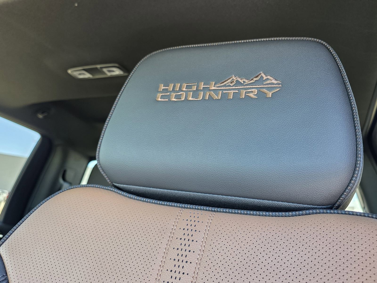 2026 Chevrolet Silverado 2500 HD High Country - Photo 18