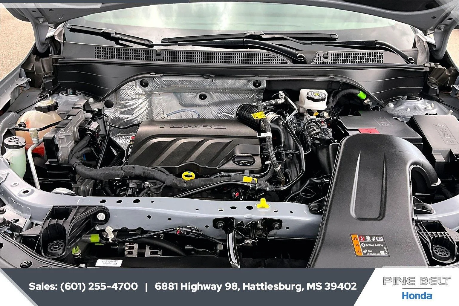 Used 2025 Moonstone Gray Metallic Buick Sport Touring image 8