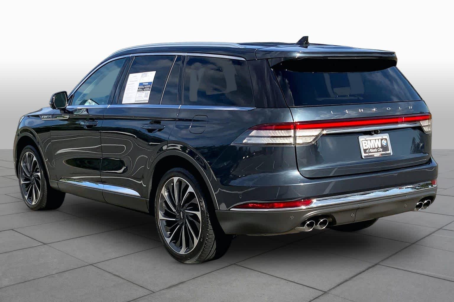 Used 2022 Flight Blue Lincoln Reserve image 11