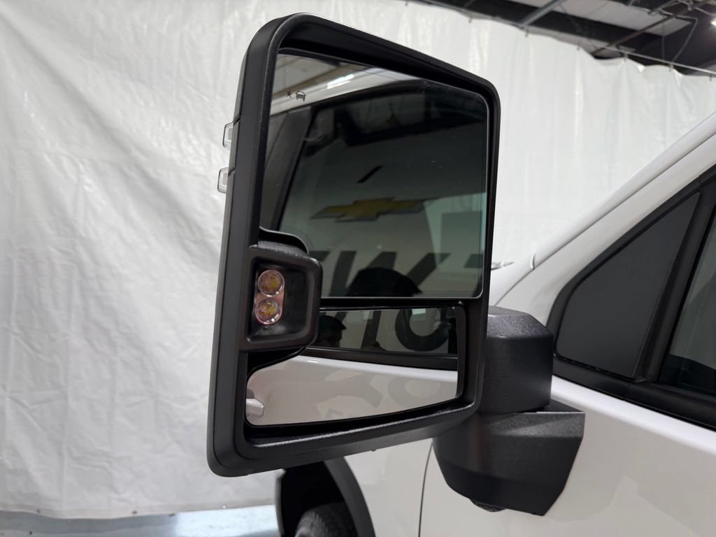 2026 Chevrolet Silverado 3500 HD LT - Photo 9