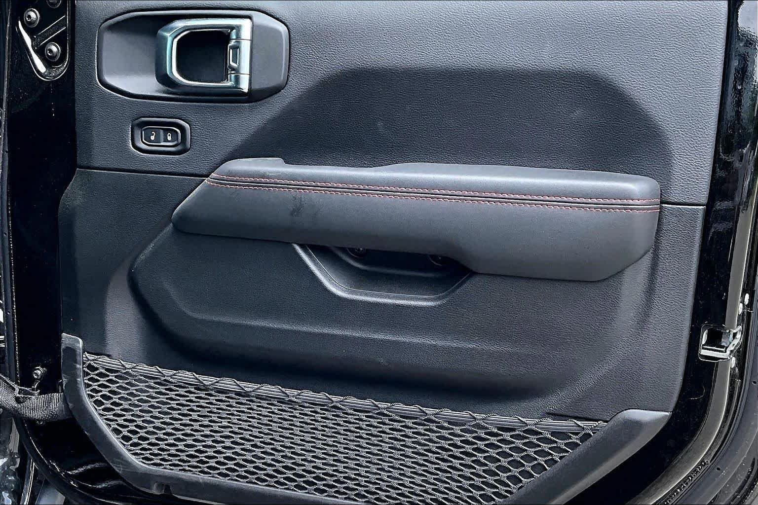 Used 2025 Black Clearcoat Jeep Rubicon X image 23