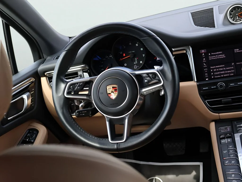 Used 2021 White Porsche  image 20