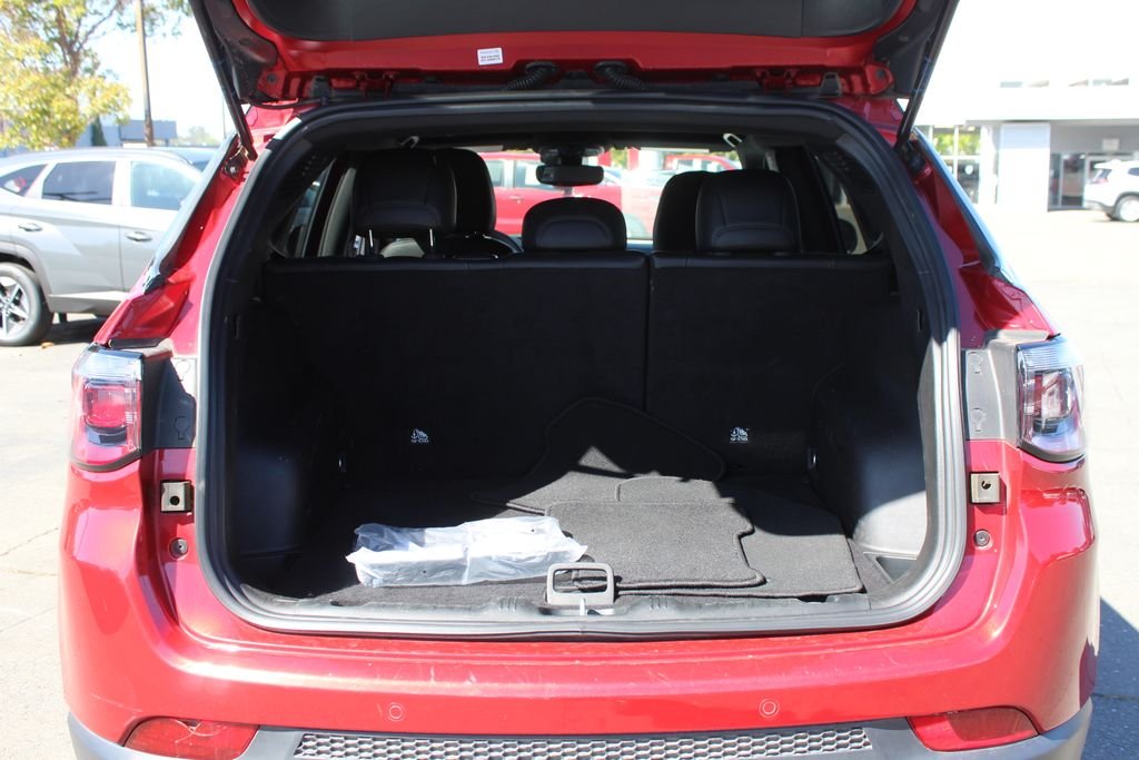 Used 2025 Red Jeep Limited image 10