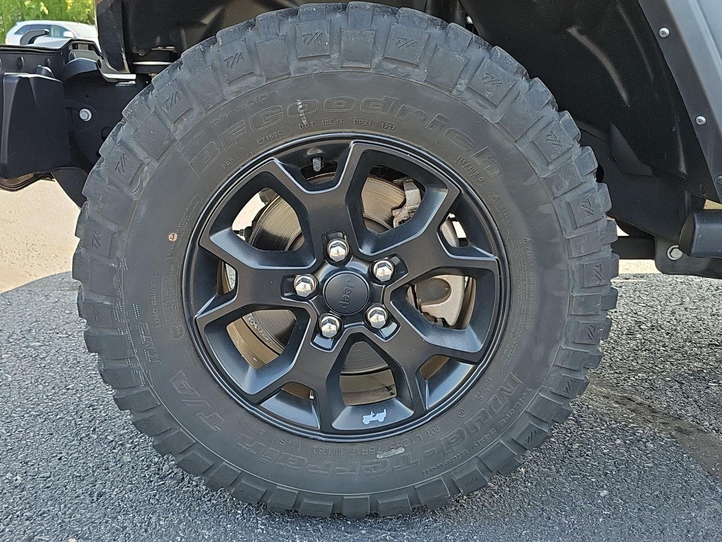 Used 2022 Limited Edition Gobi Clearcoat Jeep Unlimited Willys Sport image 9