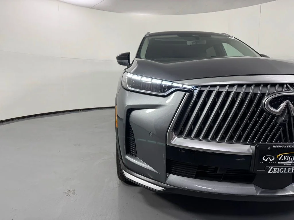 Certified Used 2026 Gray INFINITI LUXE image 10