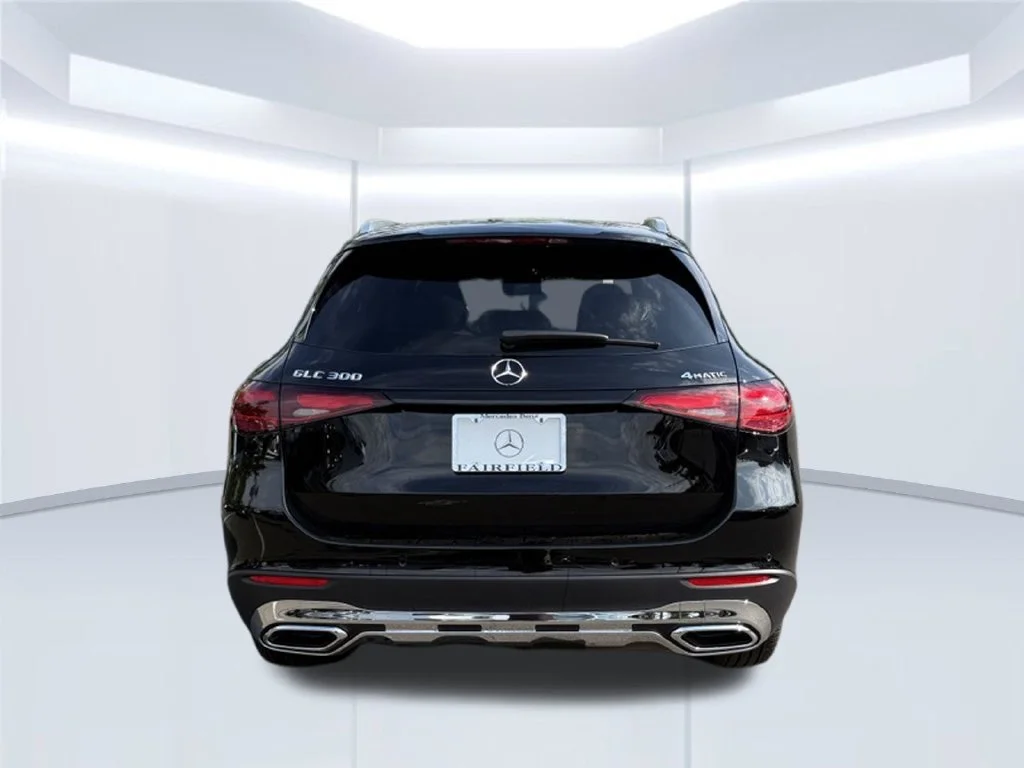 New 2027 Black Mercedes-Benz GLC 300 image 4