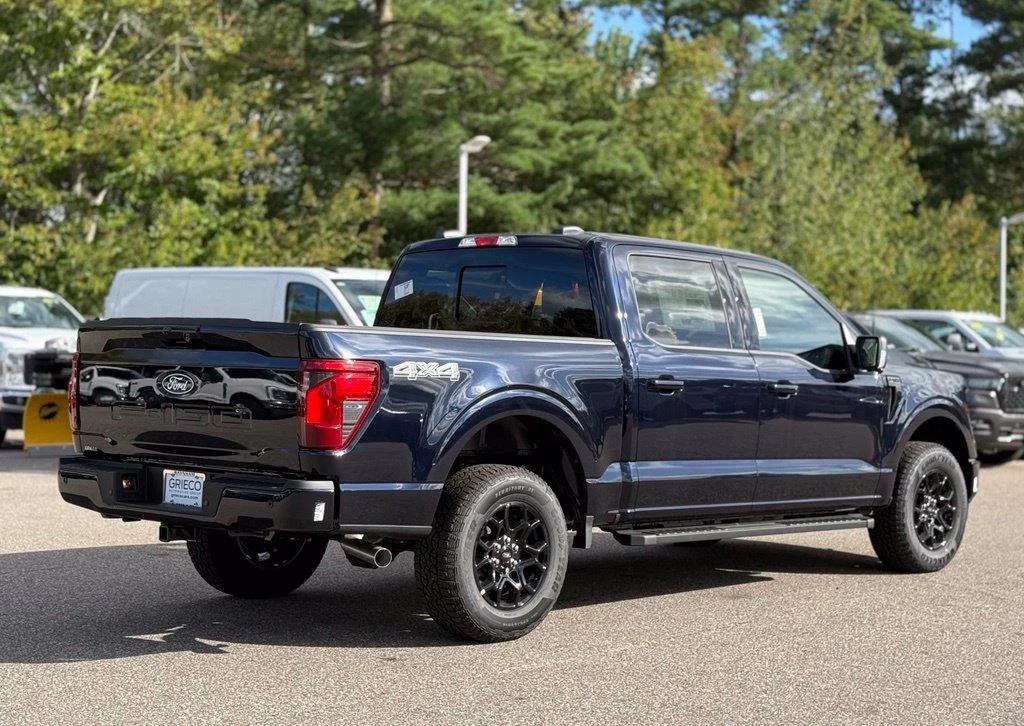 New 2026 Antimatter Blue Metallic Ford XLT image 4