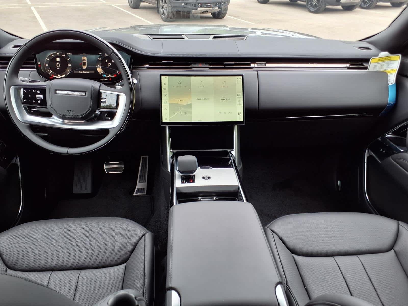 New 2026 Eiger Grey Land Rover SE image 18