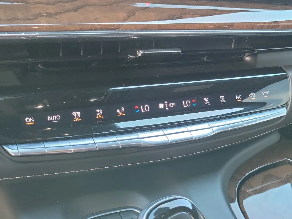 Used 2021 Steel Metallic Cadillac Sport Platinum image 34