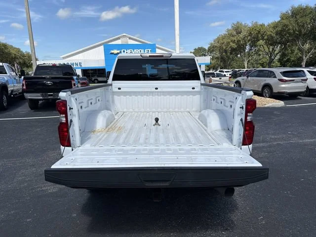 Used 2022 Summit White Chevrolet Custom image 10
