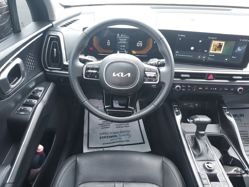 Used 2025 Red Kia S image 16
