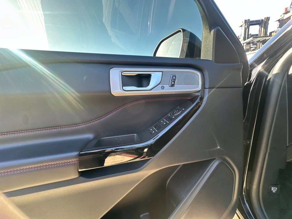Used 2023 Black Ford ST-Line image 17