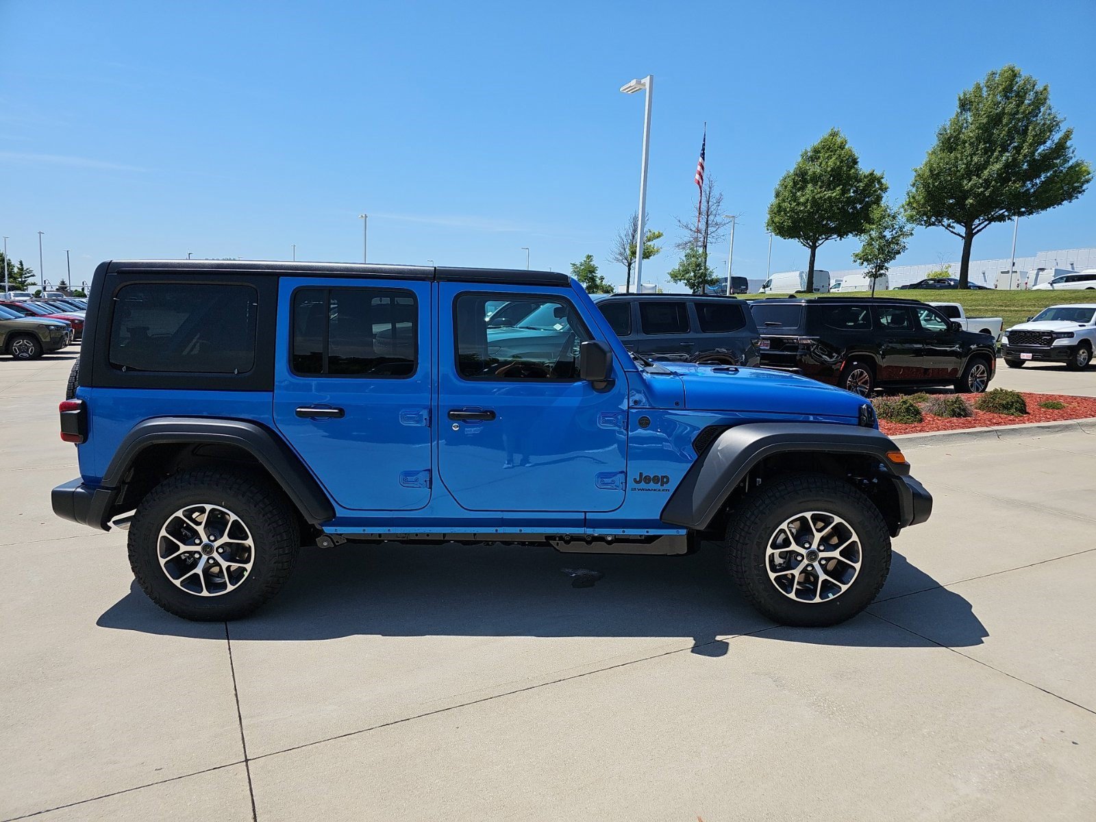 New 2026 Hydro Blue Pearlcoat Jeep Sport S image 6