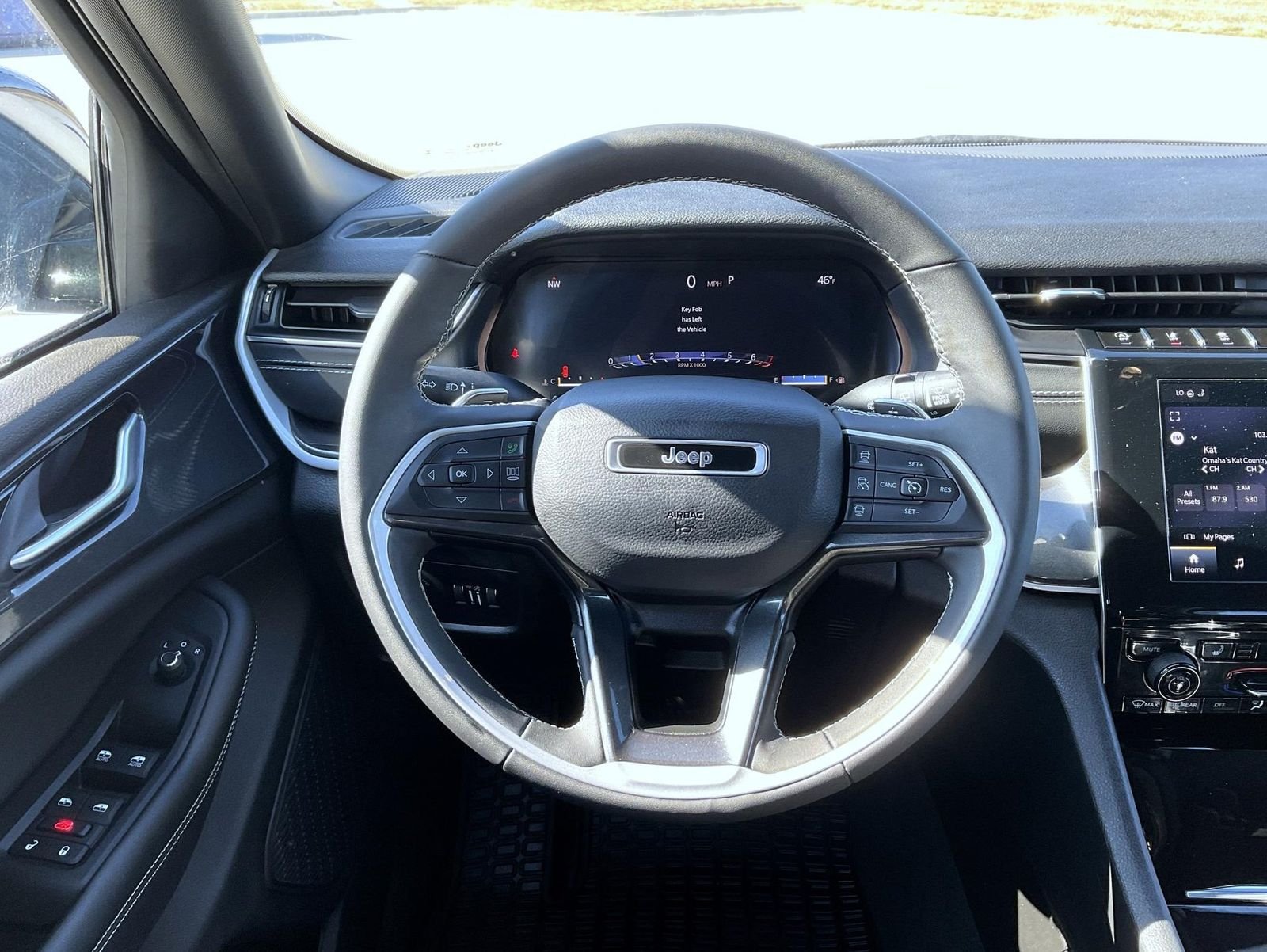 Used 2023 White Jeep Altitude X image 11