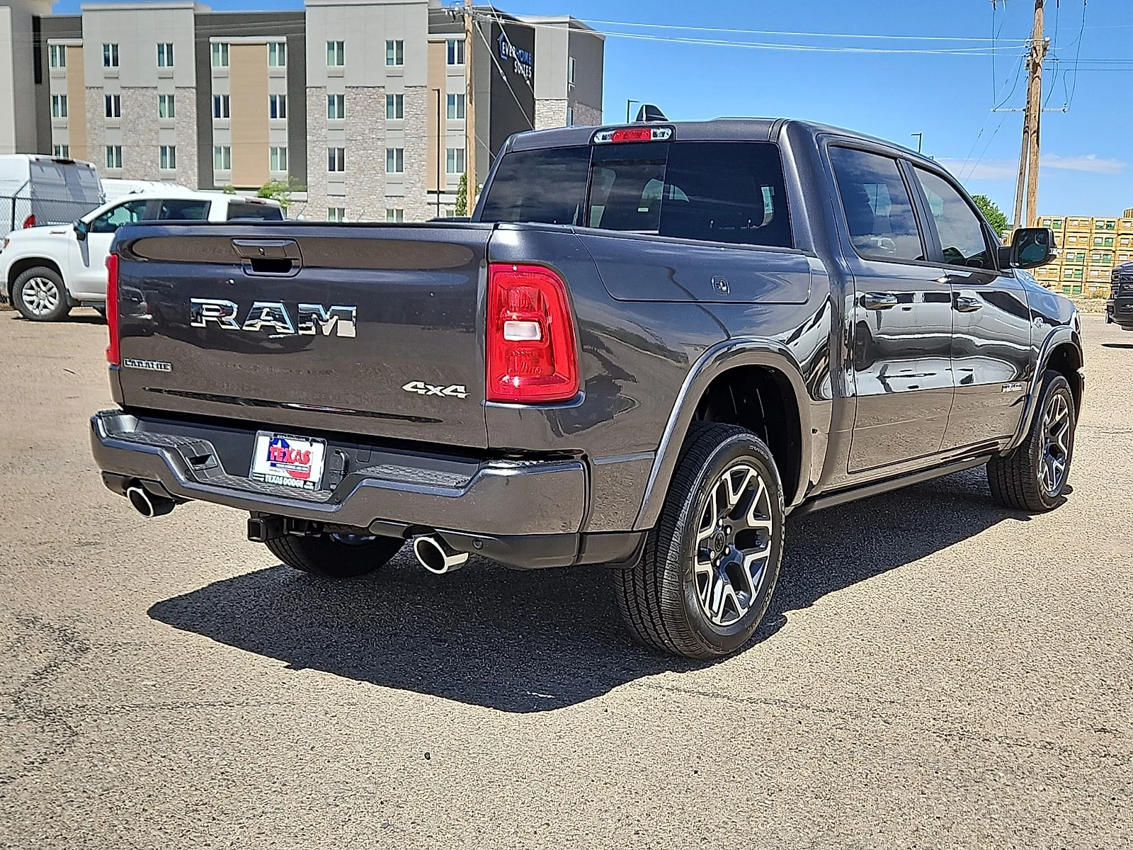 New 2026 PAU Granite Cry Ram LARAMIE CREW CAB 4X4 5