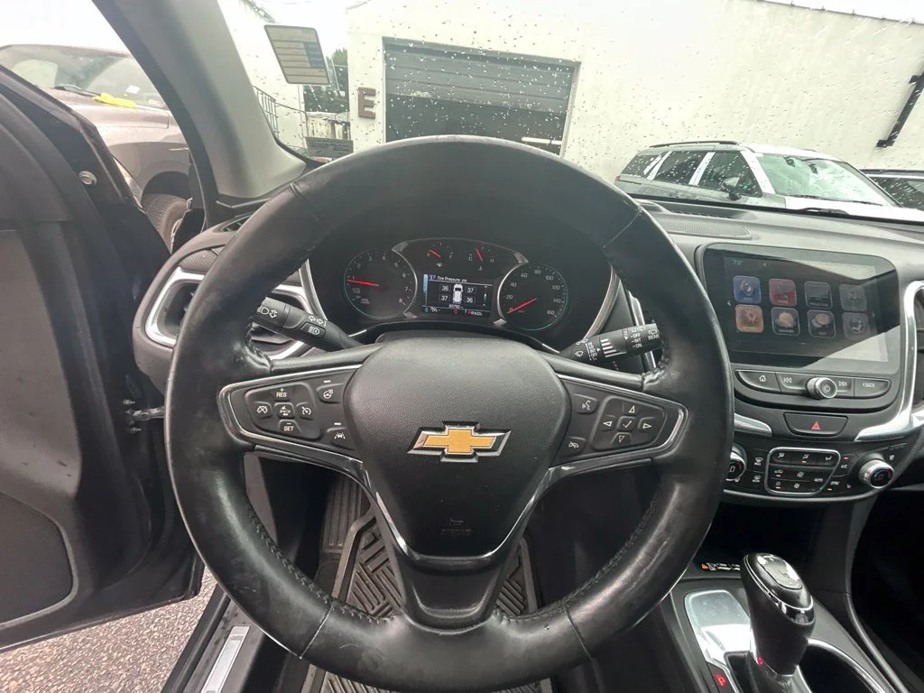 Used 2018 Gray Chevrolet Premier image 13