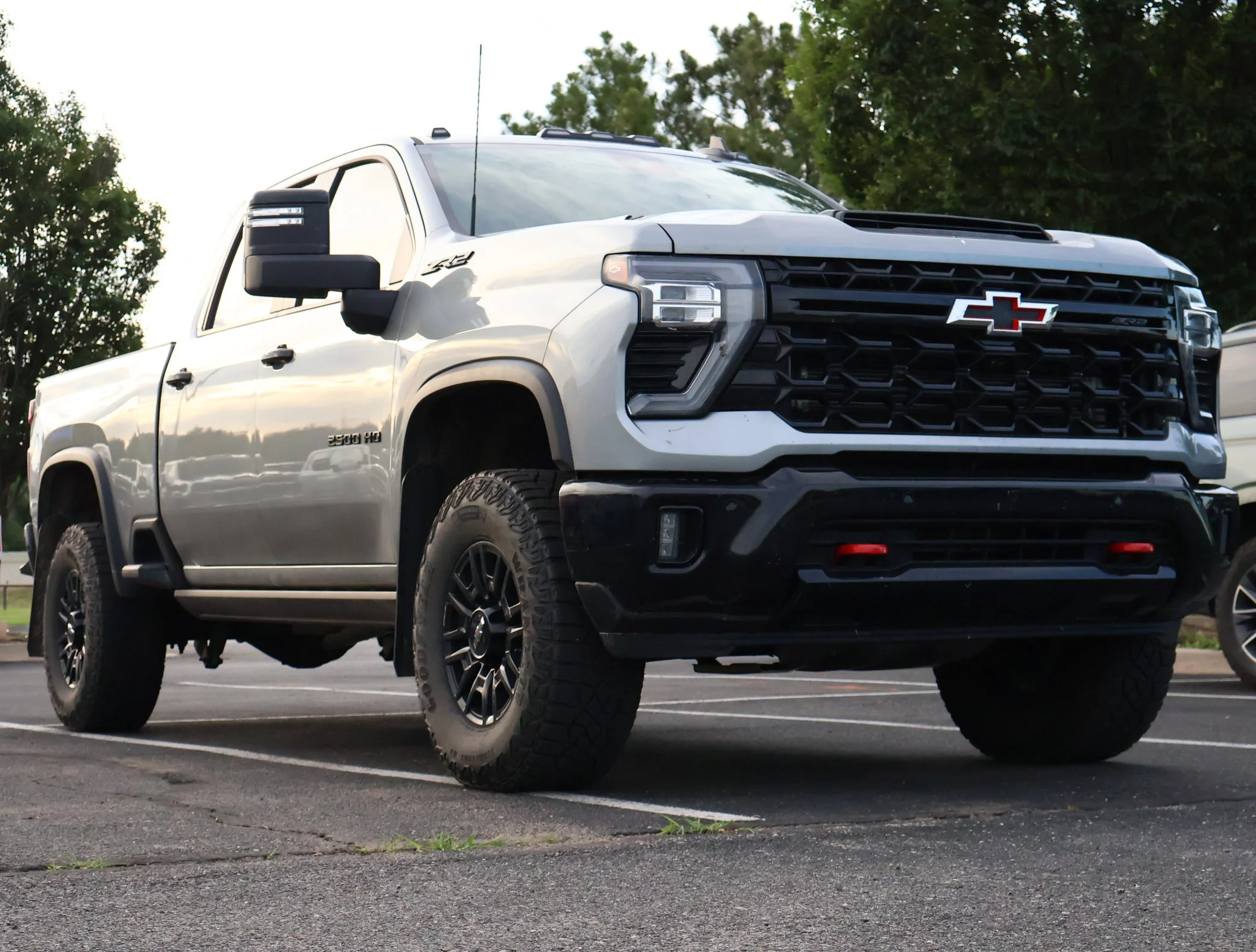 2025 Chevrolet Silverado HD ZR2 4WD Crew Cab Standard Box's photo