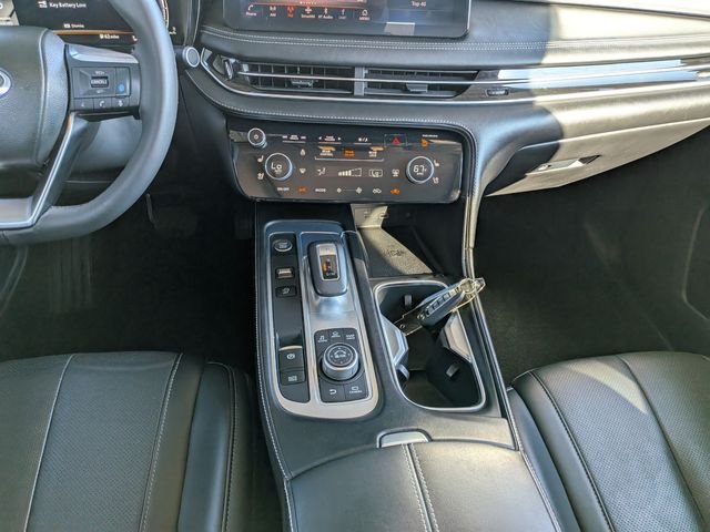 Used 2023 Gray INFINITI LUXE image 16