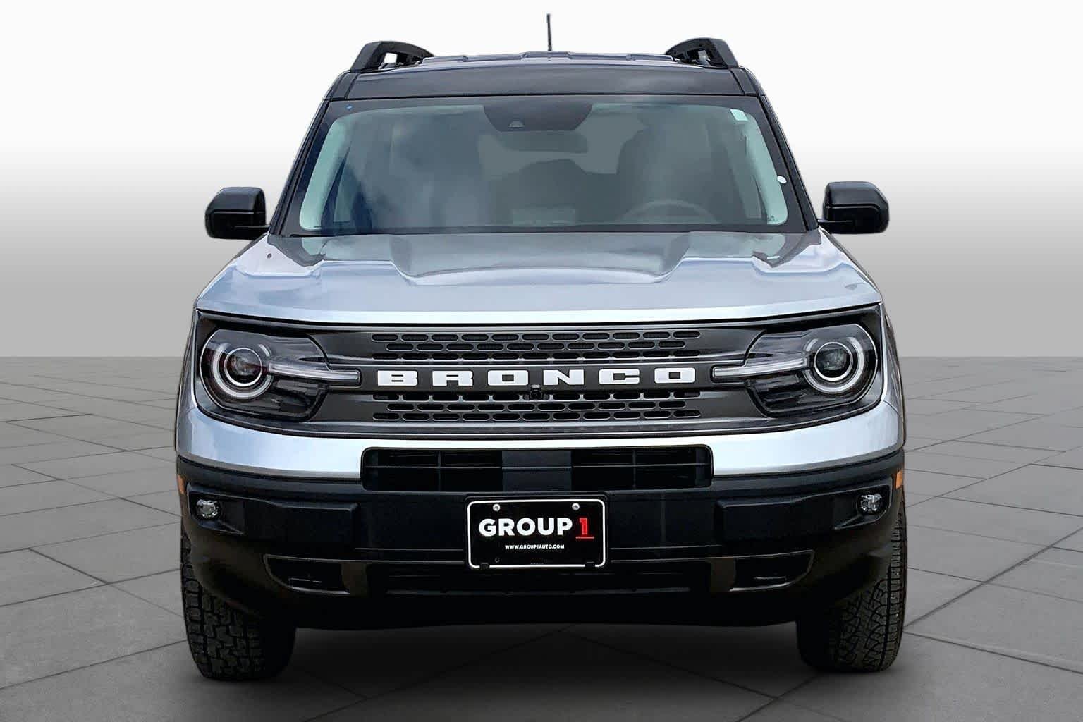 Used 2021 Iconic Silver Metallic Ford Badlands image 4