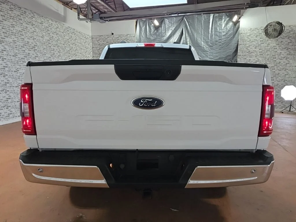 Used 2021 White Ford XLT image 6