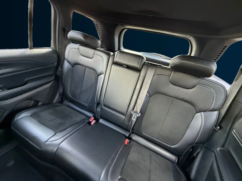 Used 2025 White Jeep Altitude image 16