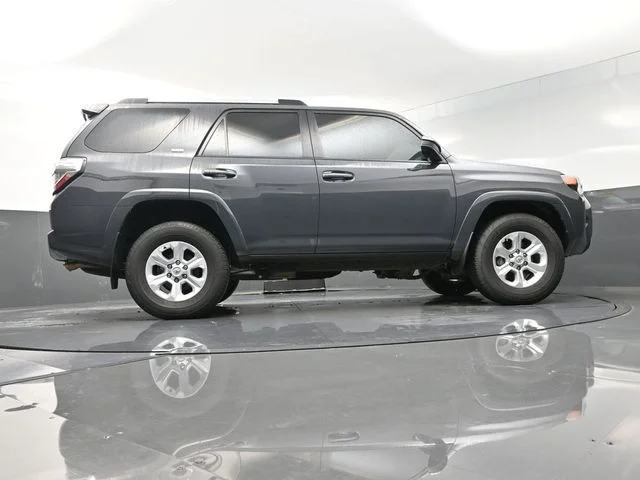 Used 2024  Toyota SR5 image 38