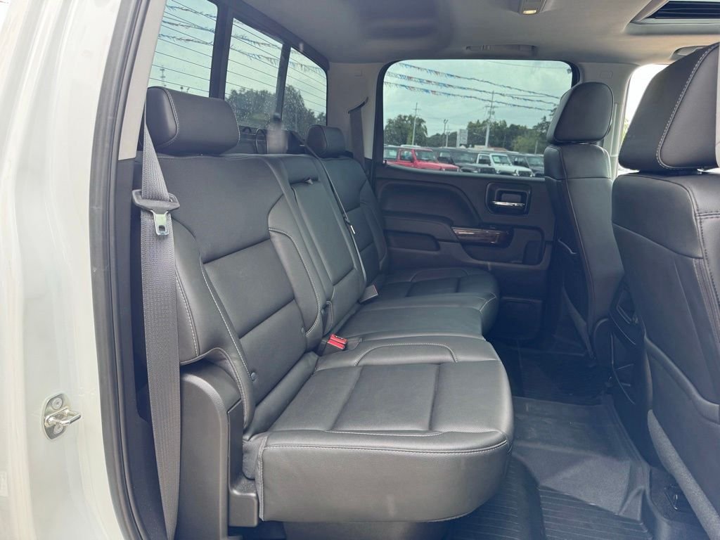 Used 2018 White GMC SLT image 20