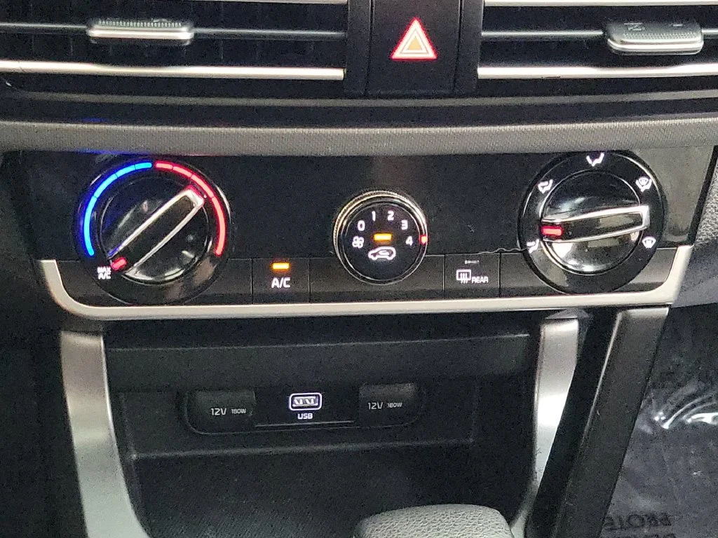 2021 Kia Seltos LX - Photo 17