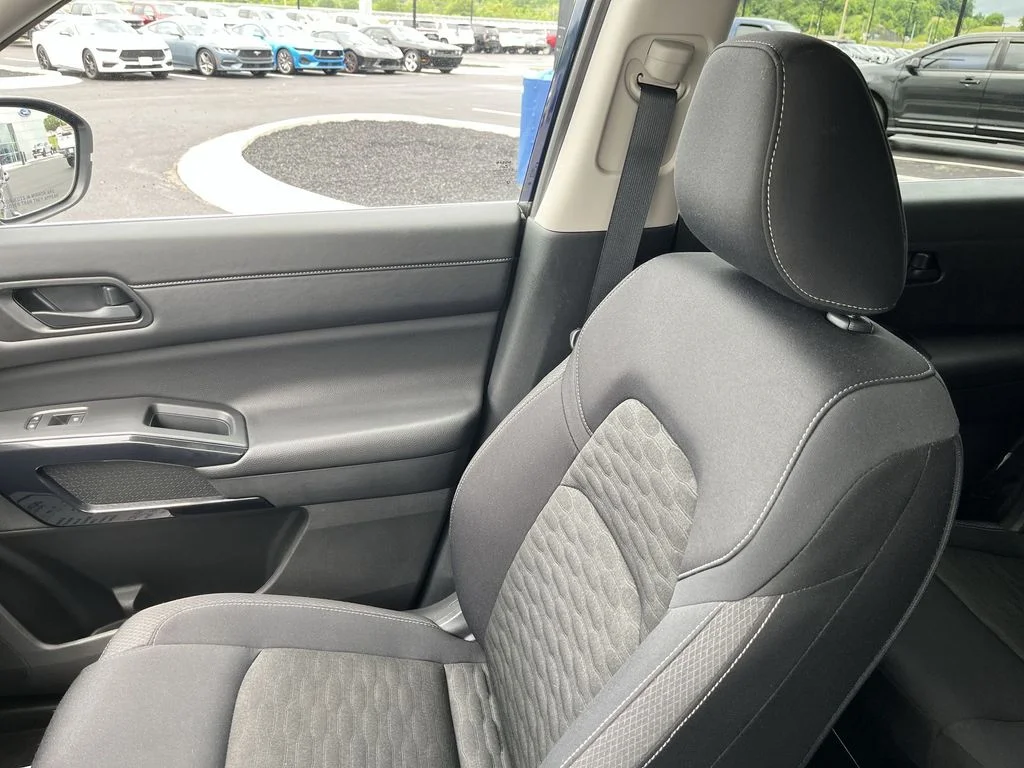 Used 2025 Blue Nissan SV image 23