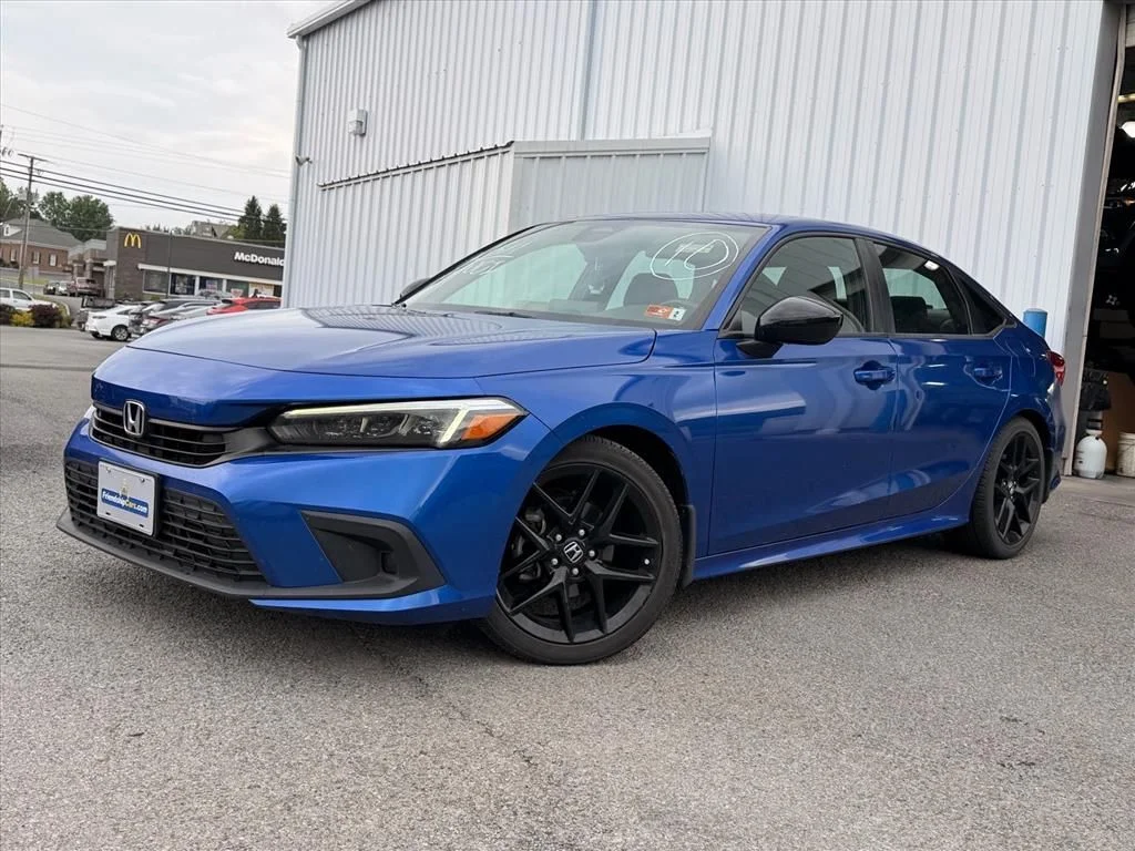 Used 2022 Blue Honda Sport image 2