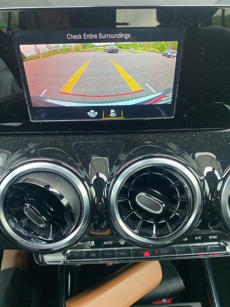 Used 2020 Night Black Mercedes-Benz GLB 250 image 6