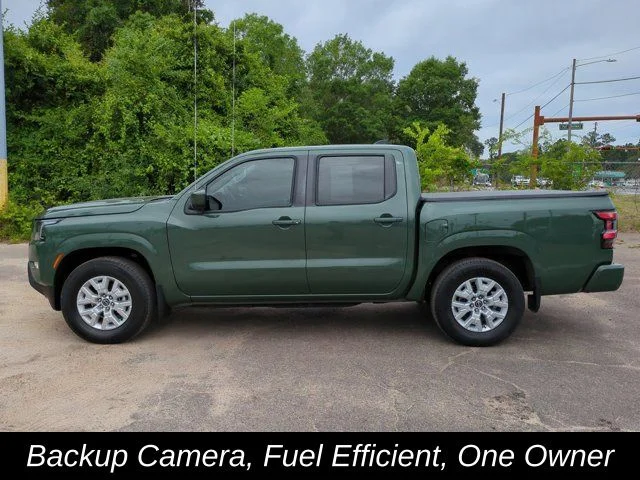 Used 2022 Green Nissan SV image 8