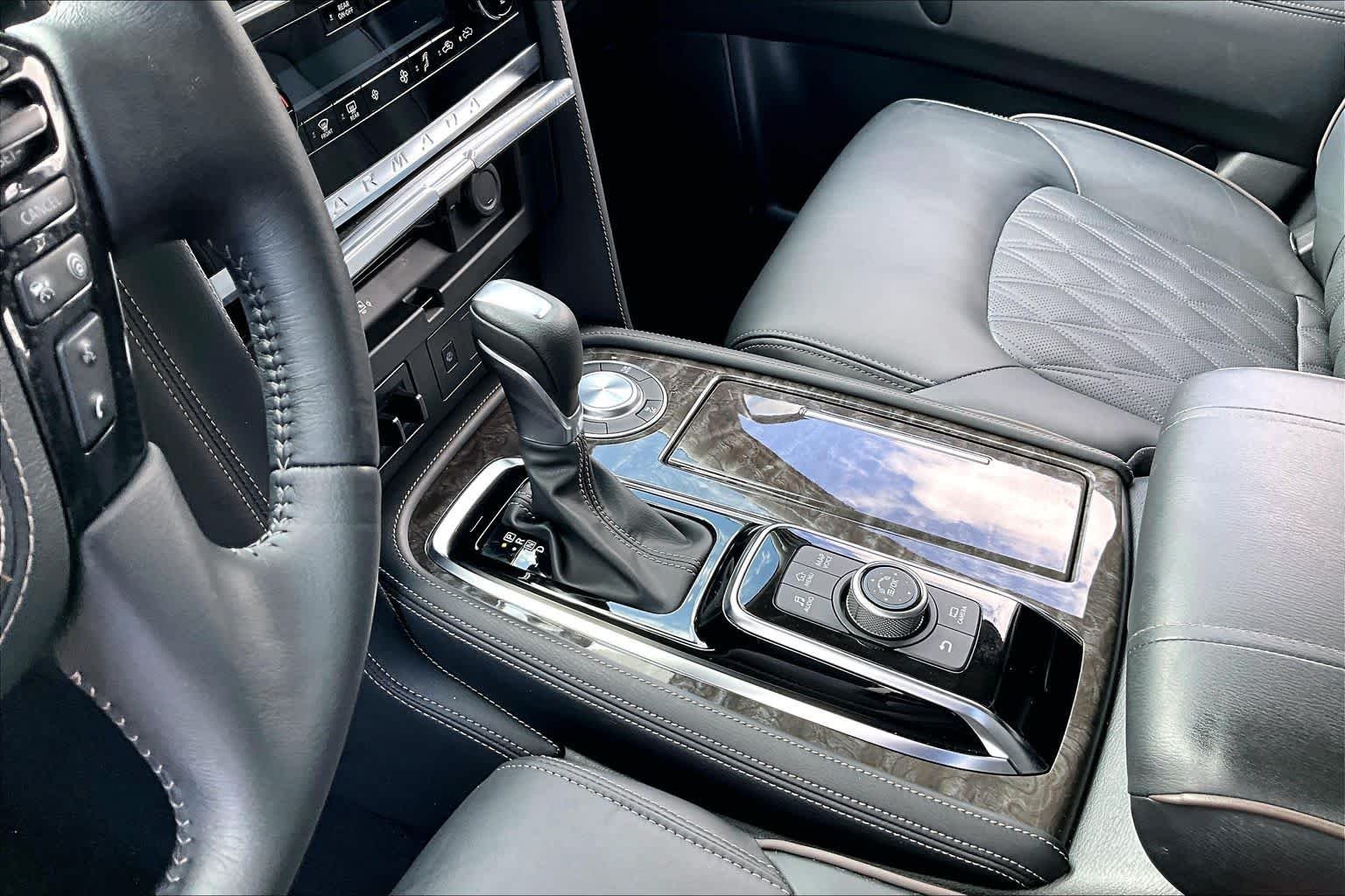 Used 2023 Super Black Nissan Platinum image 15