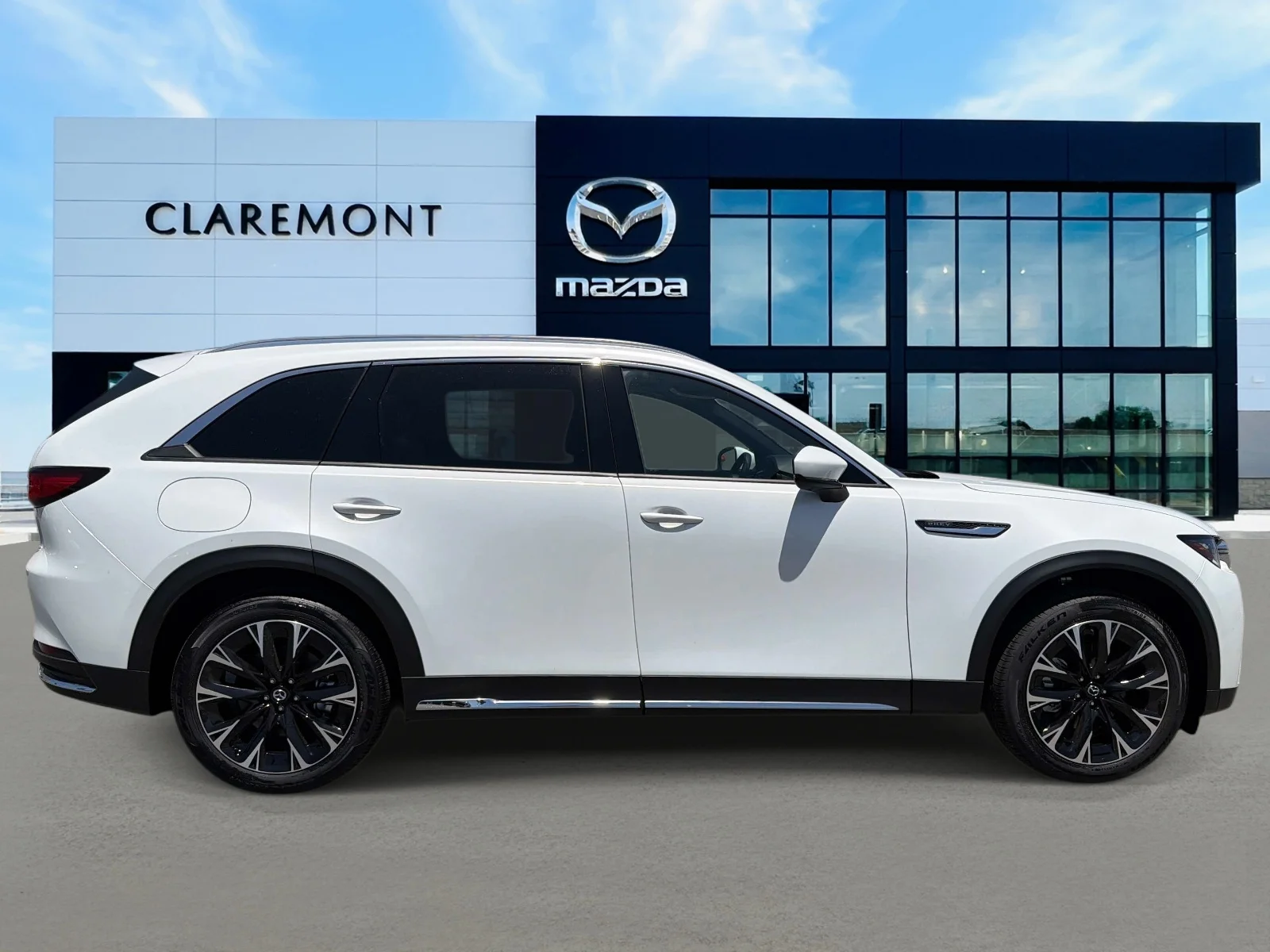 New 2026 Rhodium White Premium Mazda Premium Plus AWD image 4