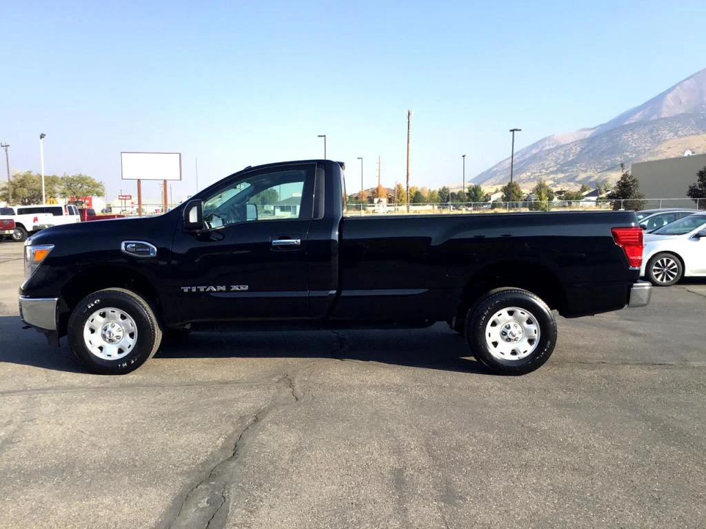Used 2018 Magnetic Black Nissan SV image 8