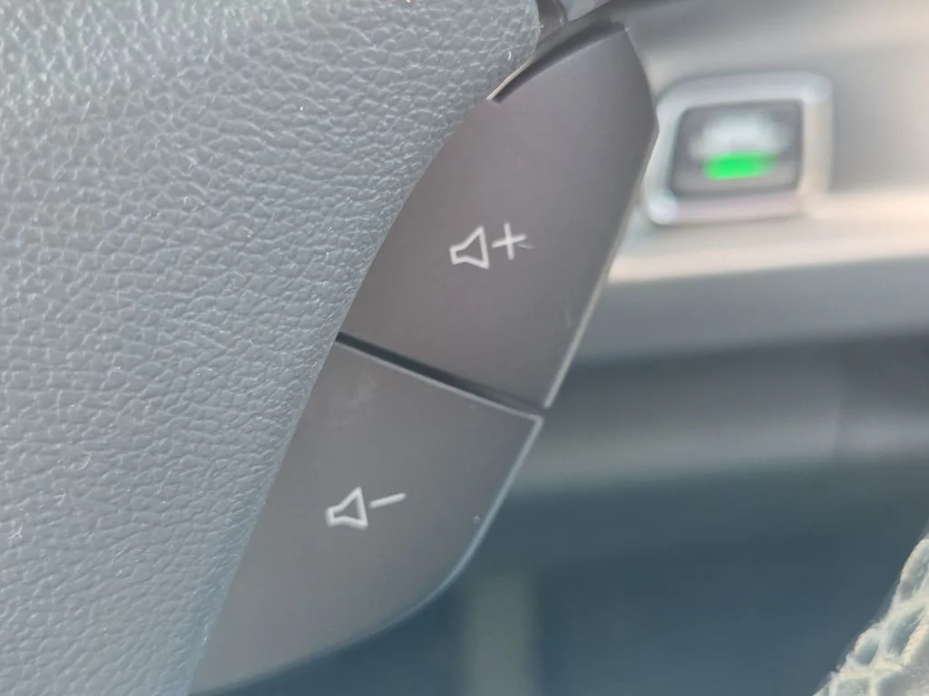 Used 2018 White Chevrolet 1LT image 31