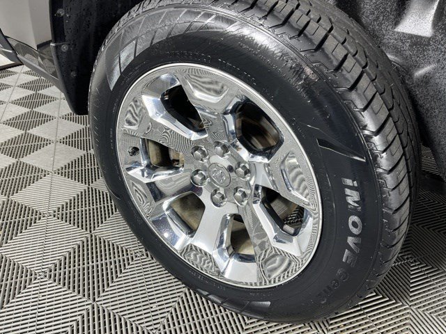 Certified Used 2022 Diamond Black Crystal Pearlcoat Ram Big Horn image 12