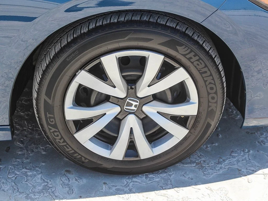 Certified Used 2025 Blue Lagoon Pearl Honda LX image 10
