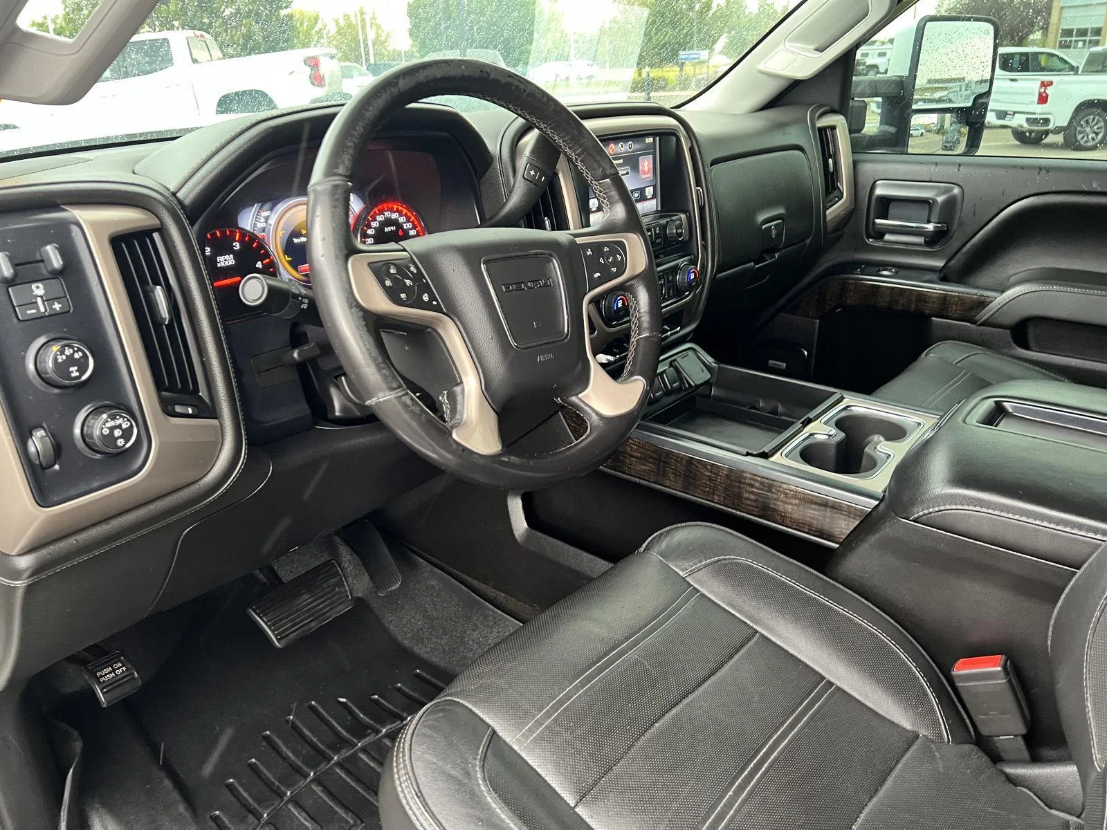 2015 GMC Sierra 2500 Denali HD Denali - Photo 17