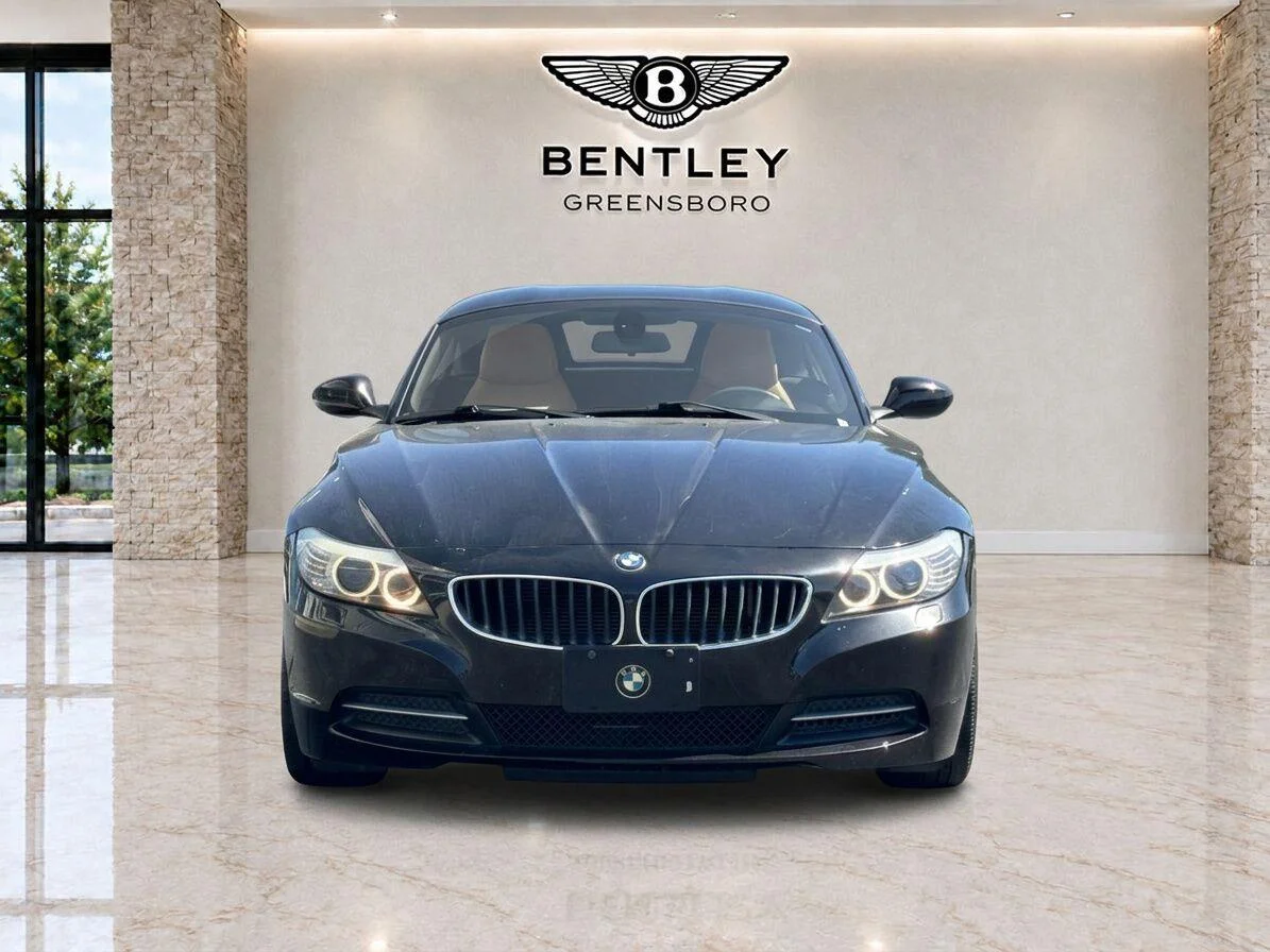 Used 2011 Black Sapphire Metallic BMW sDrive30i image 8