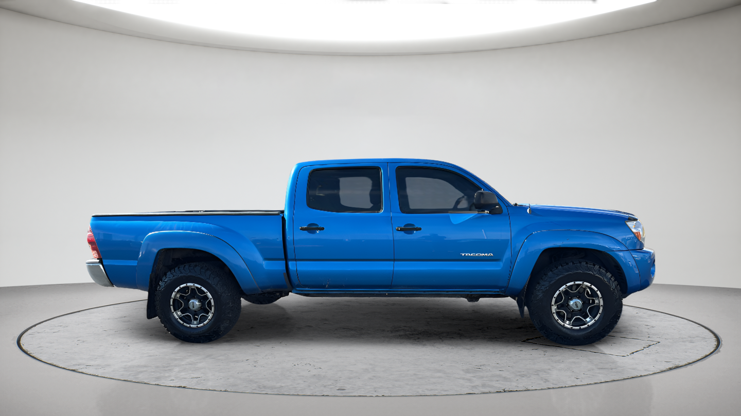 Used 2007 Blue Toyota Base image 4