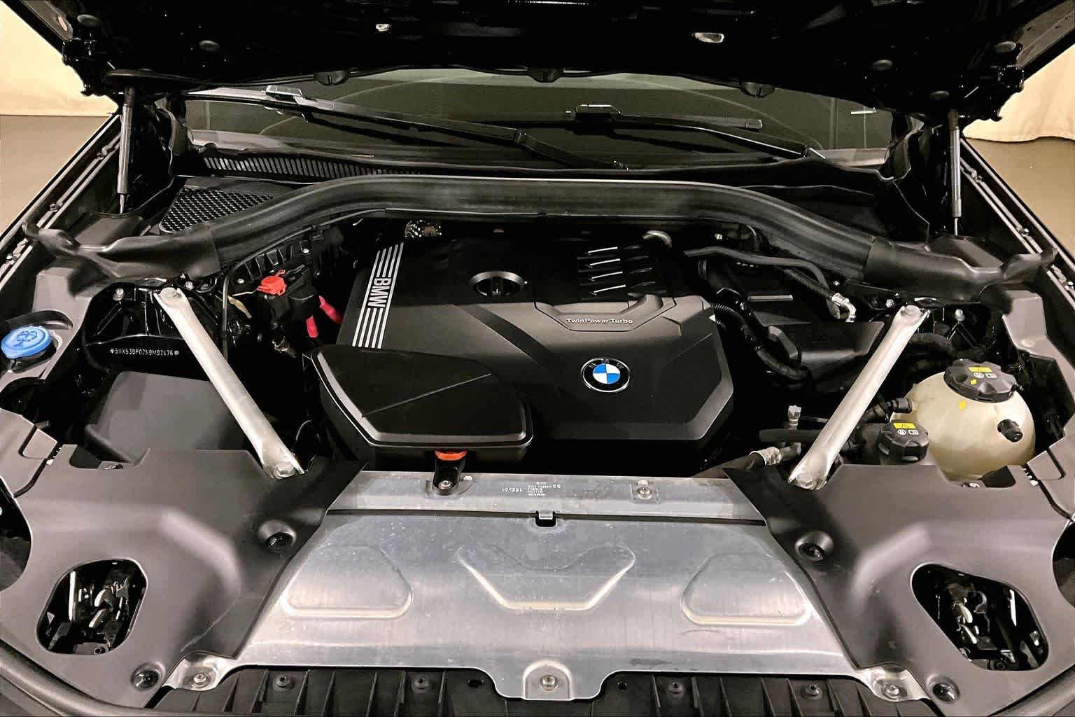 Used 2022 Black Sapphire Metallic BMW xDrive30i image 29