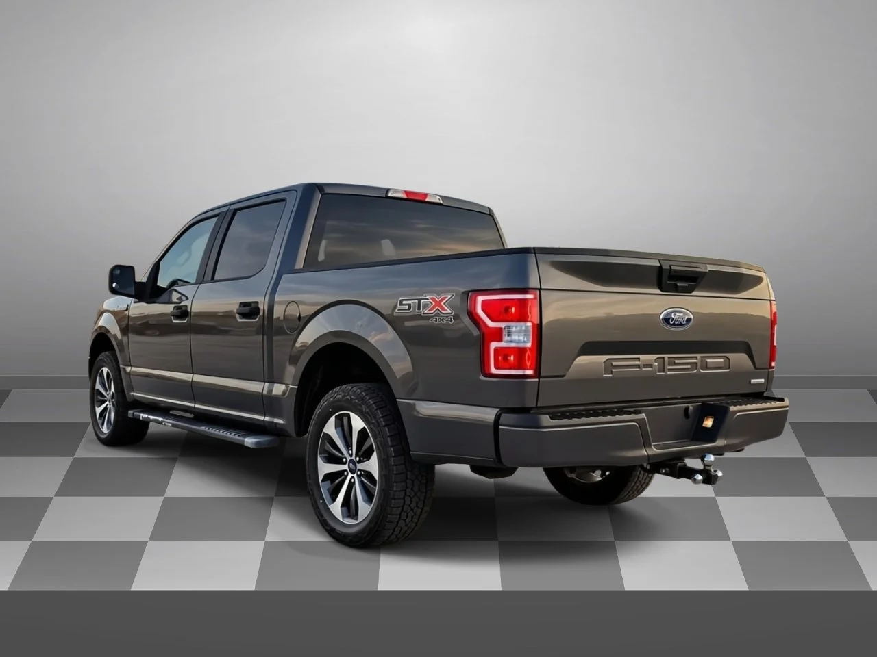 Used 2019  Ford  image 3