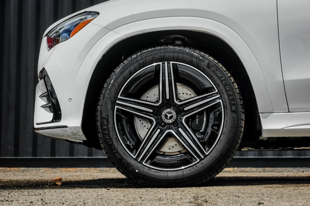New 2026 Polar White Mercedes-Benz GLE 450e image 40