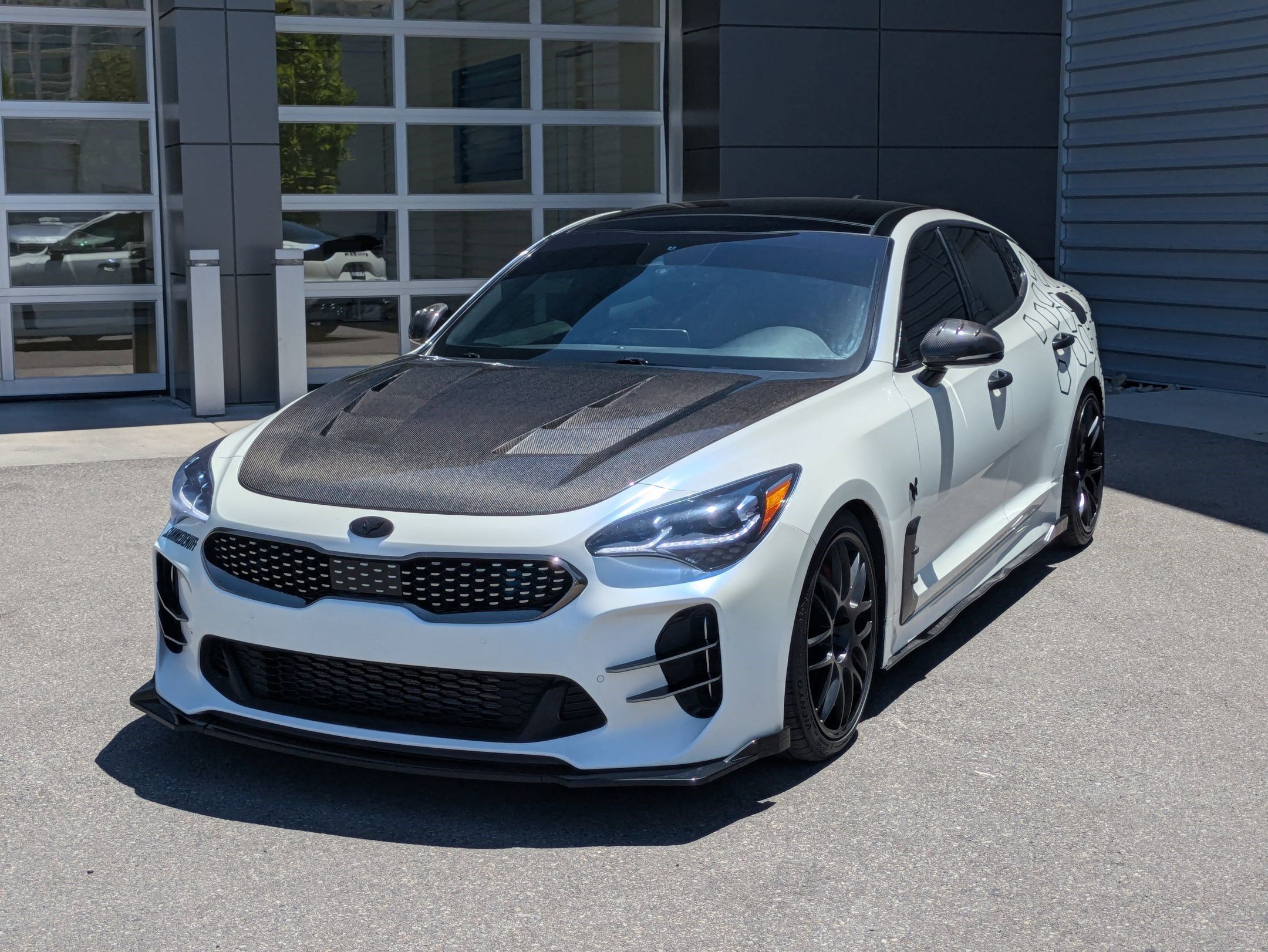 Used 2020 Snow White Pearl Kia GT1 image 8