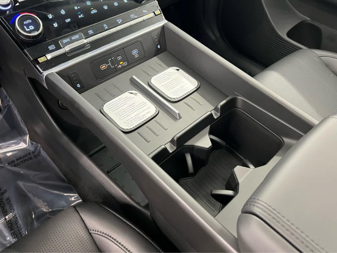 New 2026 Ecotronic Gray Hyundai Limited AWD image 18