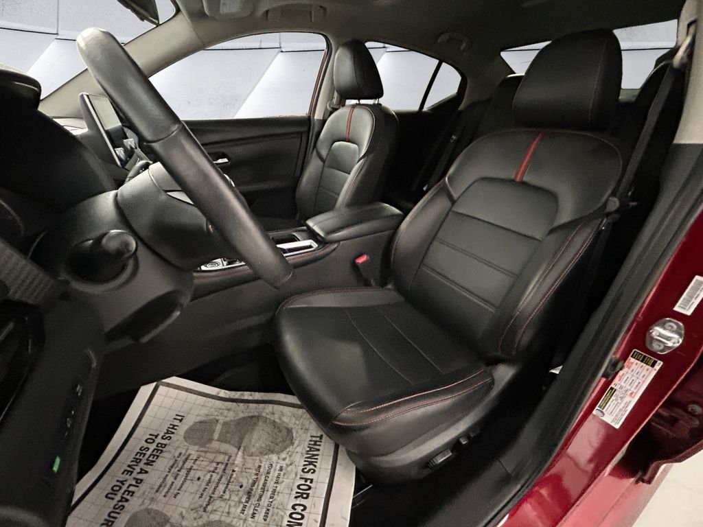 Used 2024 Red Nissan SR image 8