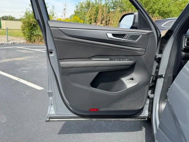 New 2026 Pure Gray Volkswagen 2.0T SEL Premium R-Line image 14
