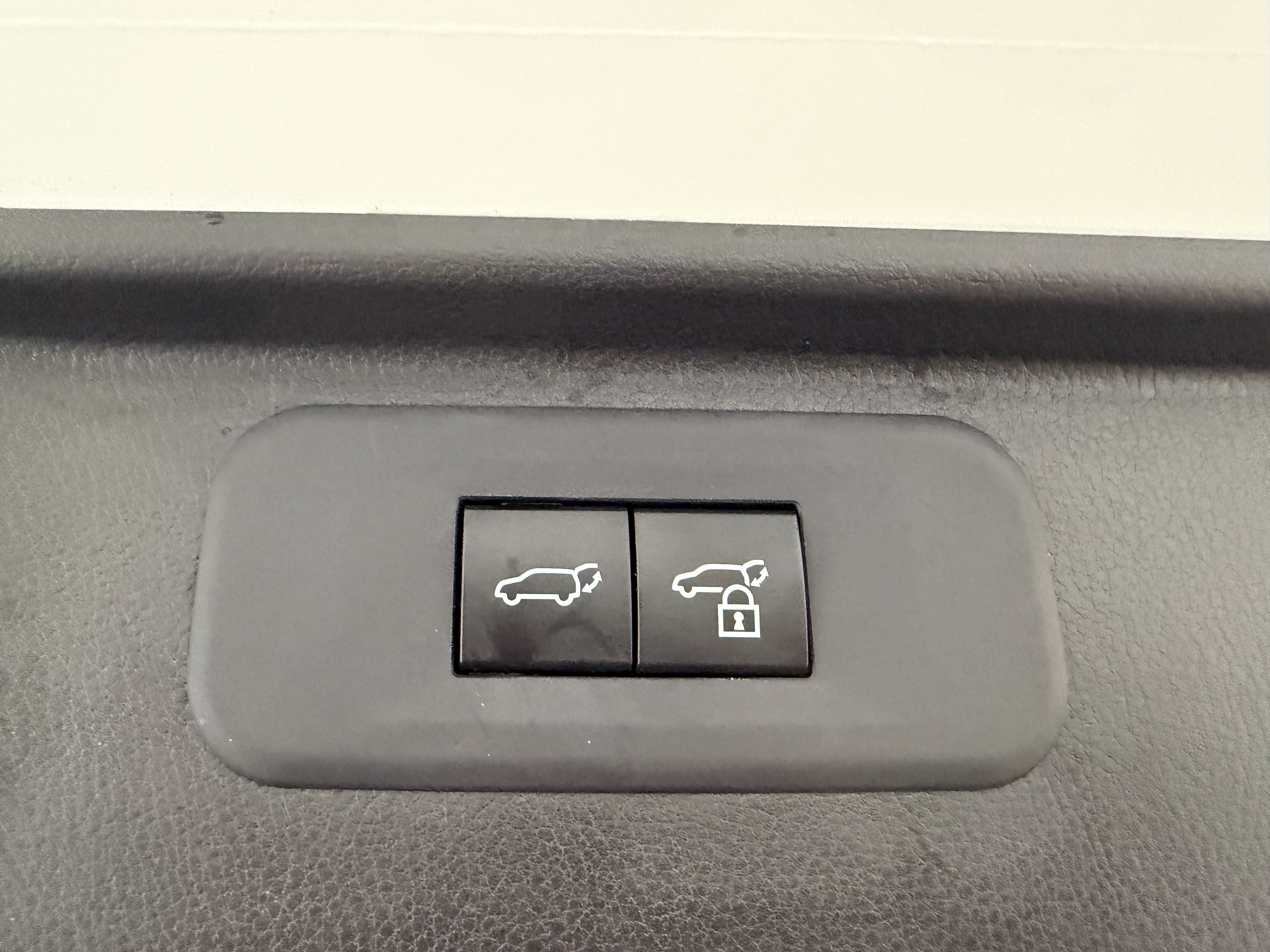 Certified Used 2025 White Toyota XLE image 34