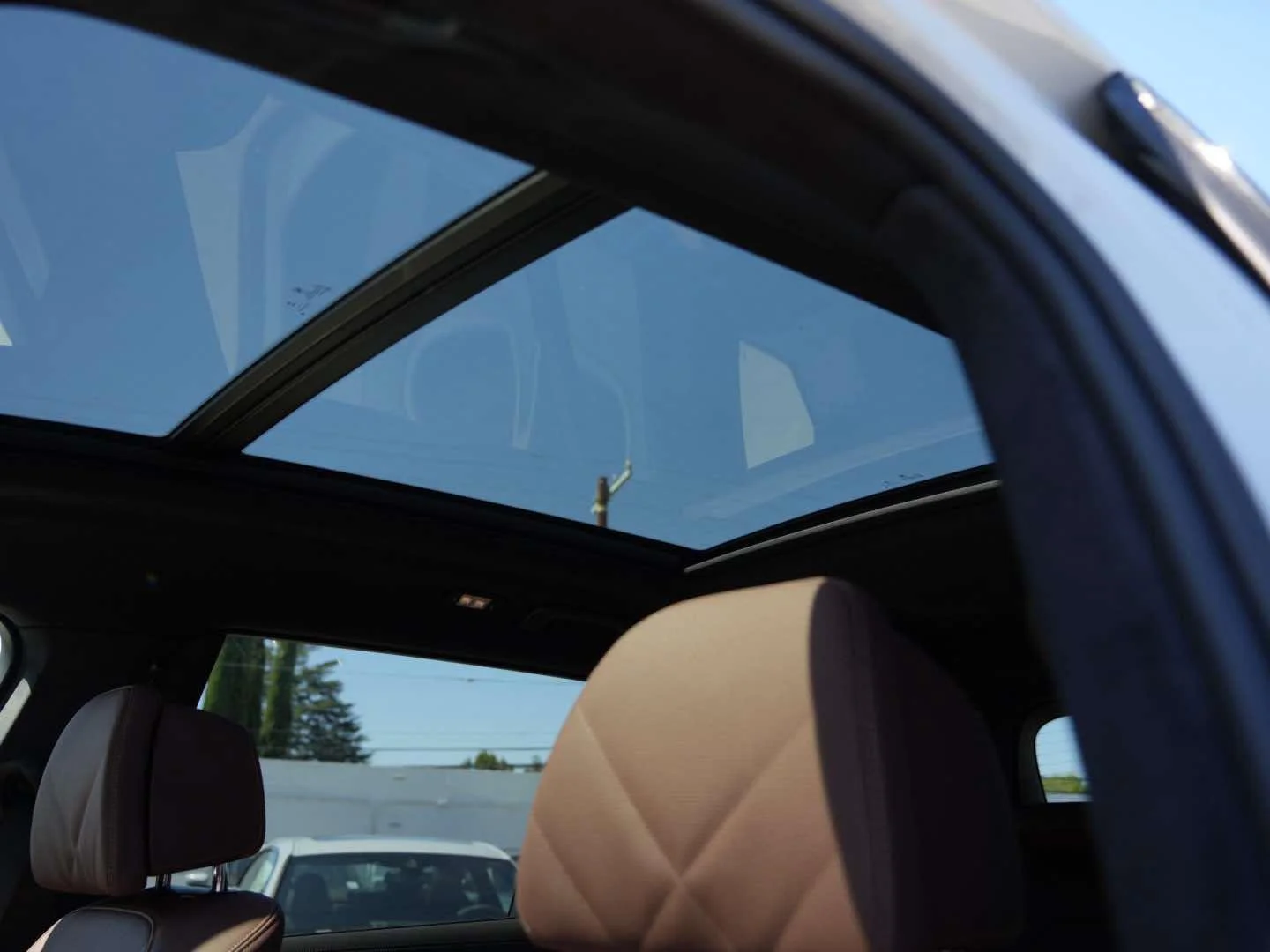 New 2027 Mineral White Metallic BMW xDrive40i image 25